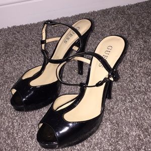 black guess heels